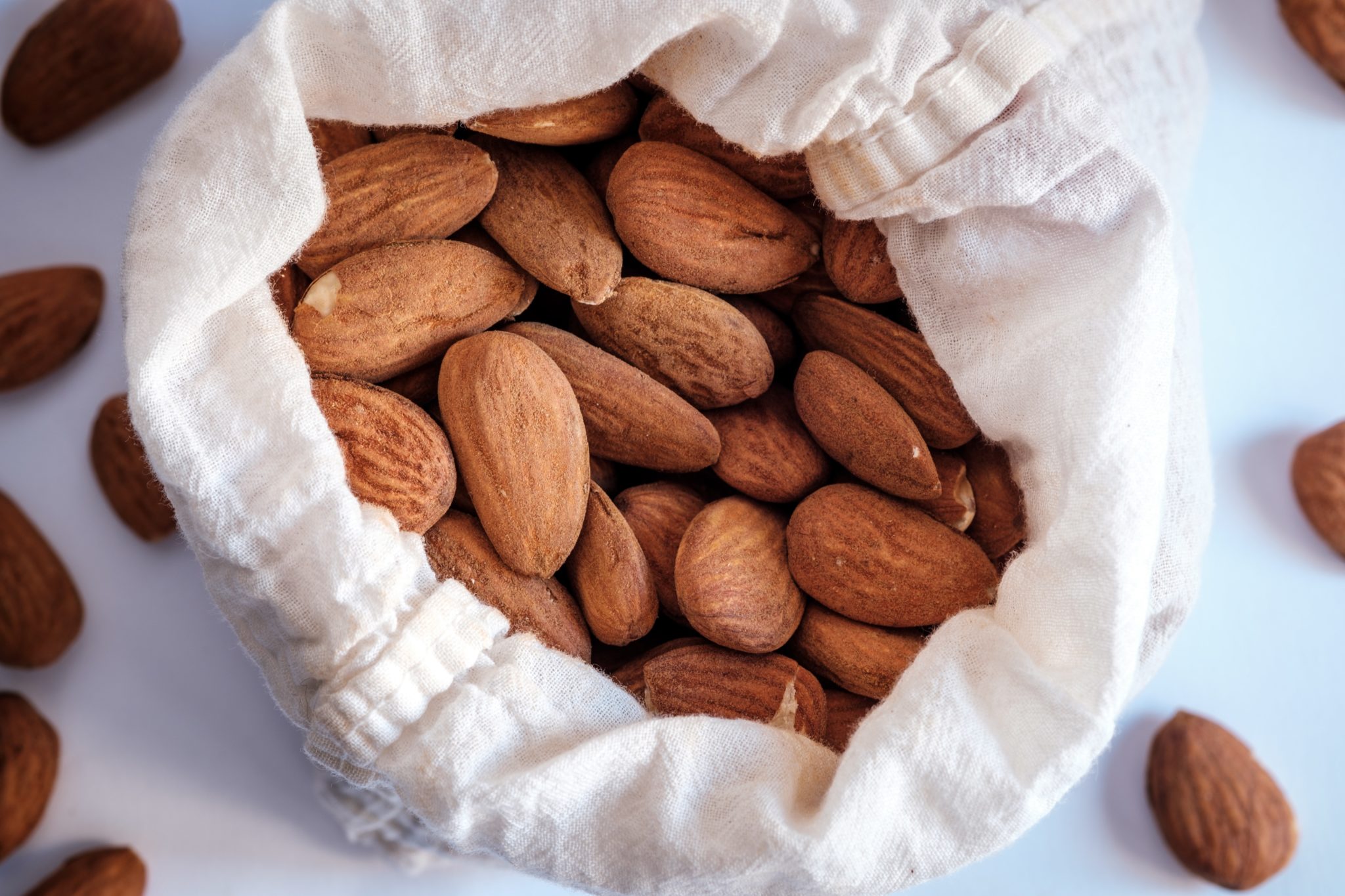 7-benefits-of-using-sweet-almond-oil-for-your-skin-landcraft-wellness